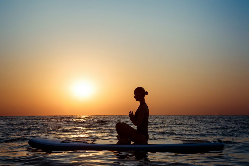 yoga atardecer